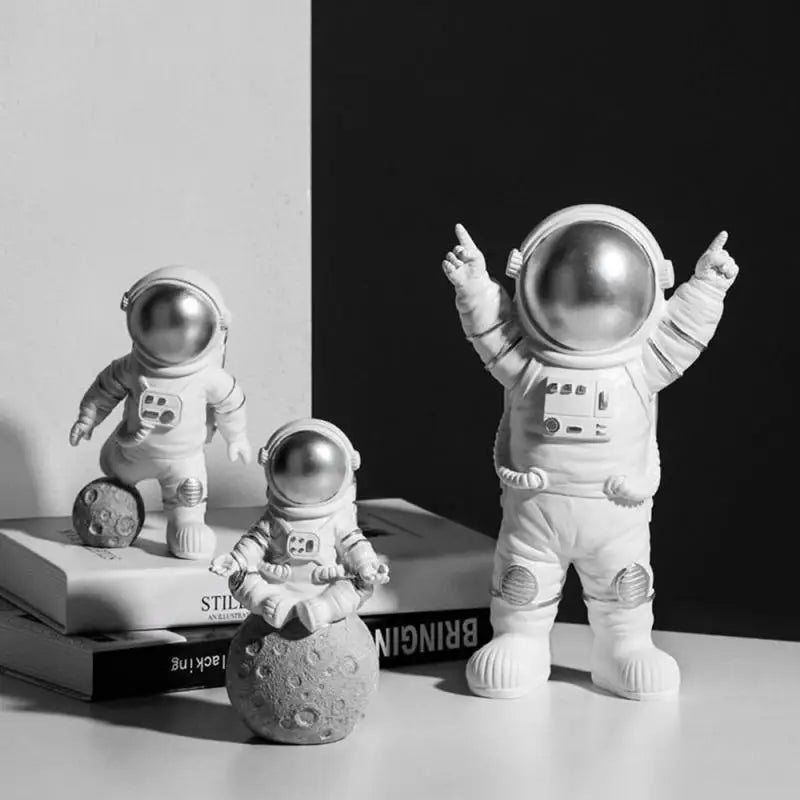 New Astronaut Statue Resin Spaceman Miniature Figurines For Bedroom Office Desk Decoration Accessories Gifts Figurine Astronaut